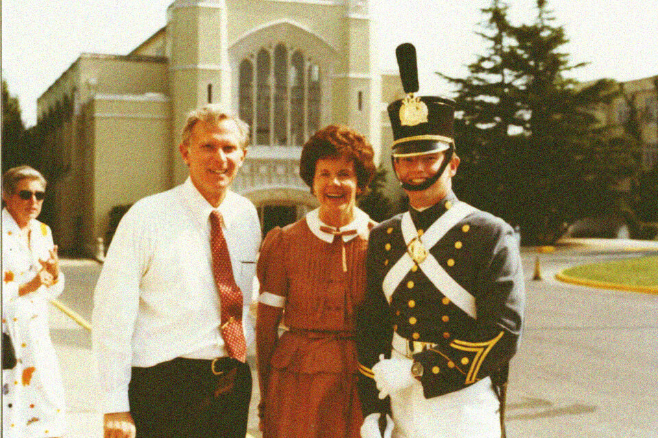 Charlie Luck IV in uniform with parents at VMI