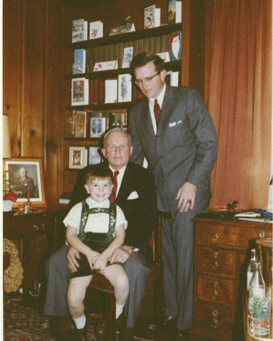 Christmas portrait of 3 generations of Luck Family